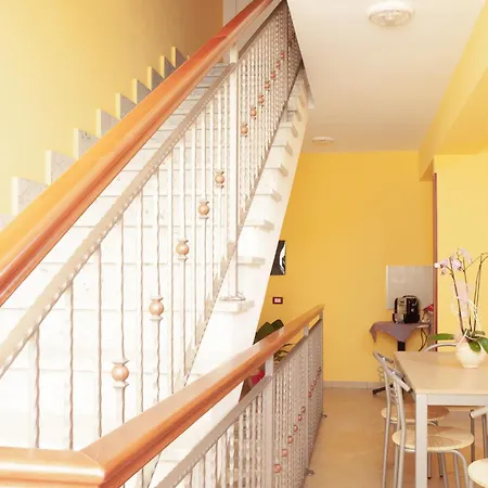 Stanza Per 4 Ospiti Nel Centro, A Due Passi Dal Mare - Il Mozzo! Apartamento *