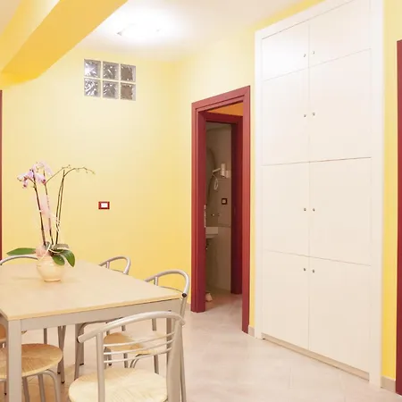 דירה Accogliente Per 4 In Centro Vicino Al Mare , Il Mozzo ! *